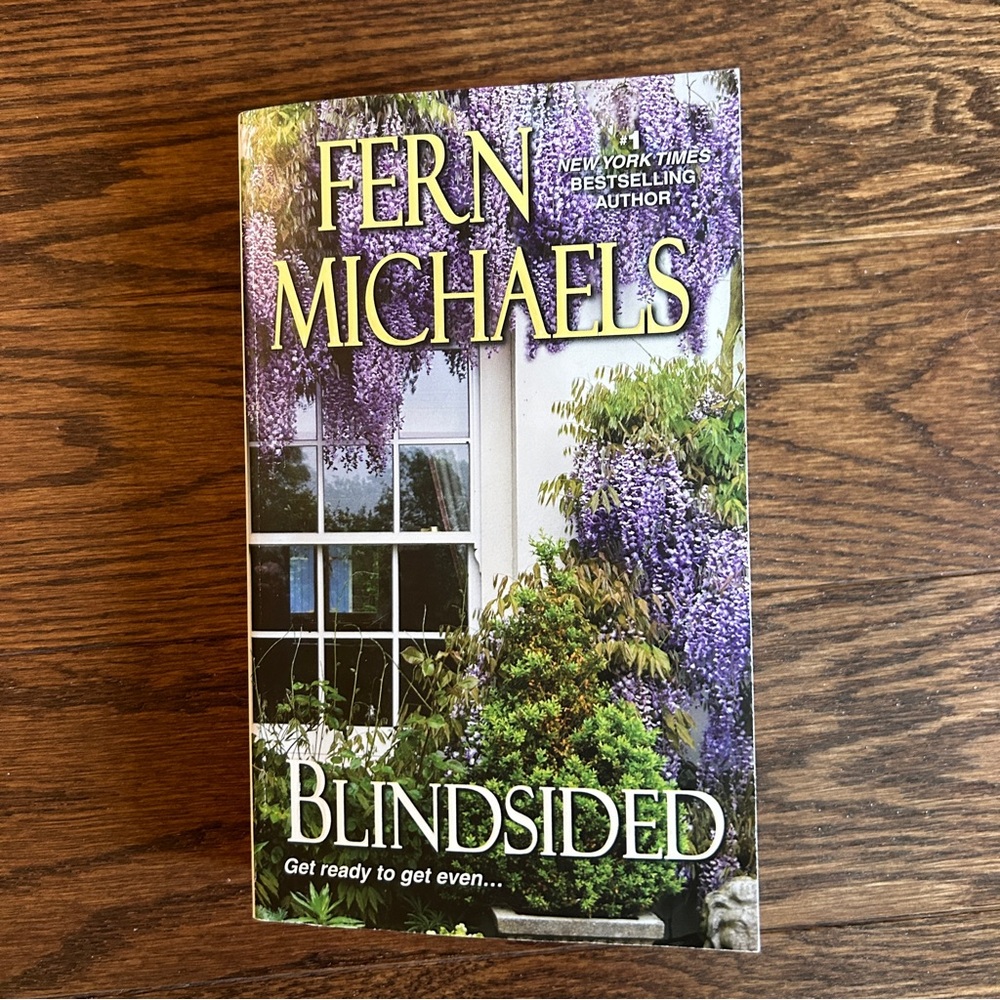 4 books for $16 - BLINDSIDED by Fern Michaels